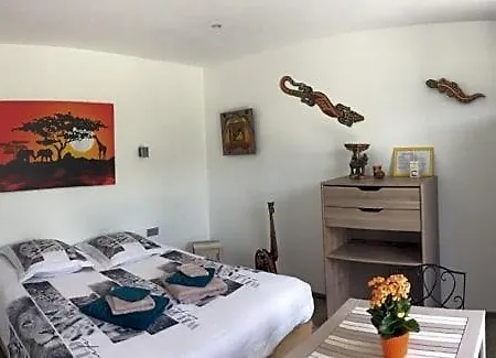 D'hotes De L'orval Bed & Breakfast 3*