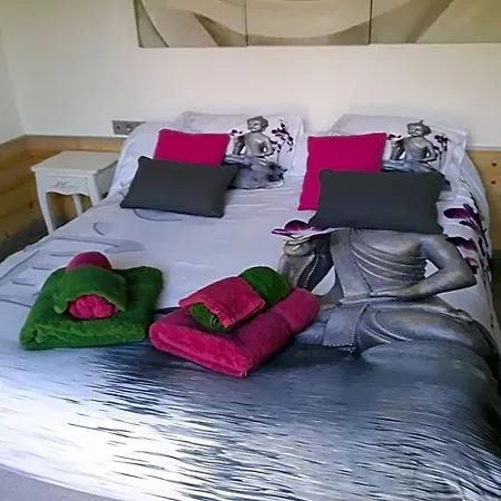 D'hotes De L'orval Bed & Breakfast Thiergeville